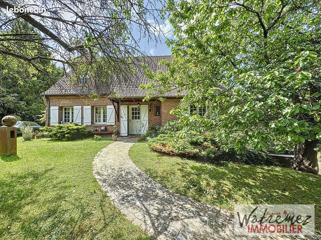 Maison 7 pièces 180 m² · à Le Cateau-Cambrésis · 180 m² · 315 000 €