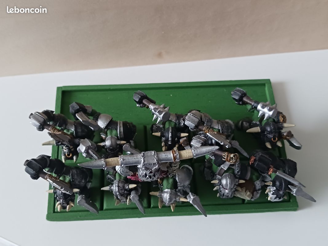 x1 boîte de 10 dés Orques et Gobelins vintage Plastique Warhammer FB P