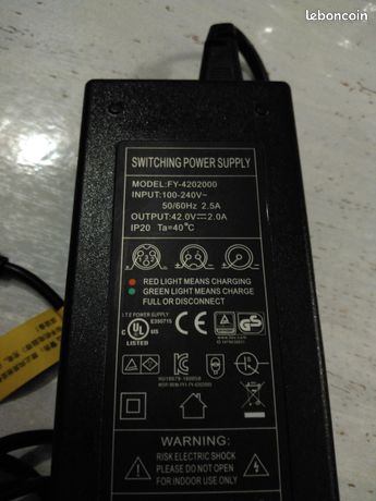 elfbar nachfll pod luft aus Chargeur Pour Accus 18650/21700 Efest Luc V6