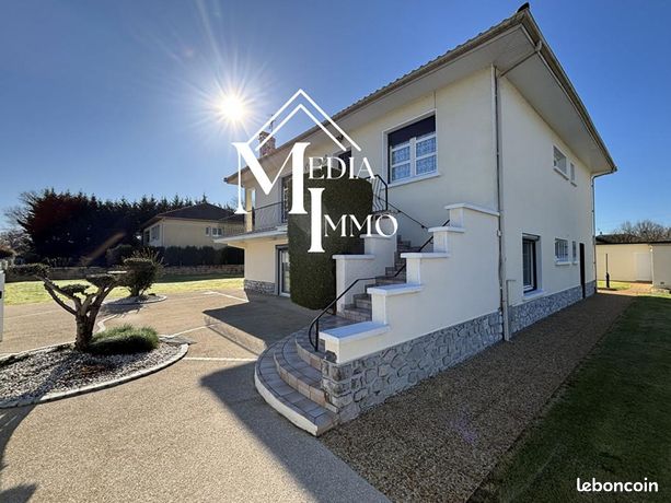 Maison 8 pièces 227 m²