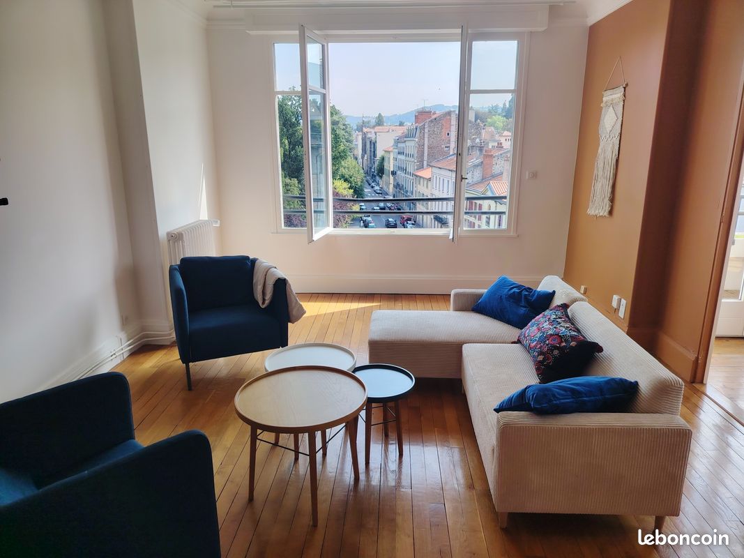 Appartement 3 pièces 94 m² · à Le Puy-en-Velay · 94 m² · 780 €