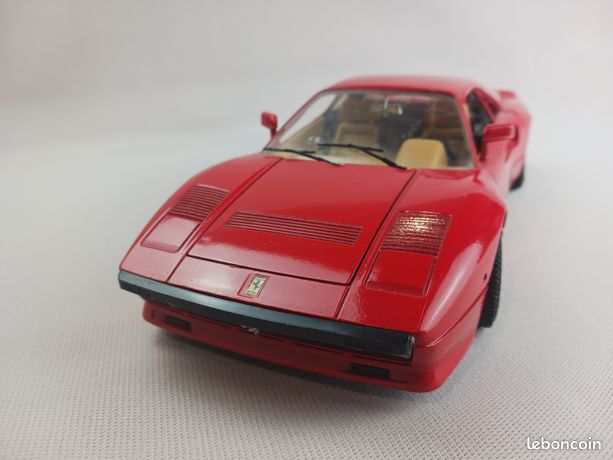 FERRARI GTO 1984 Burago Au 1/24 EUR 26,00 - FR