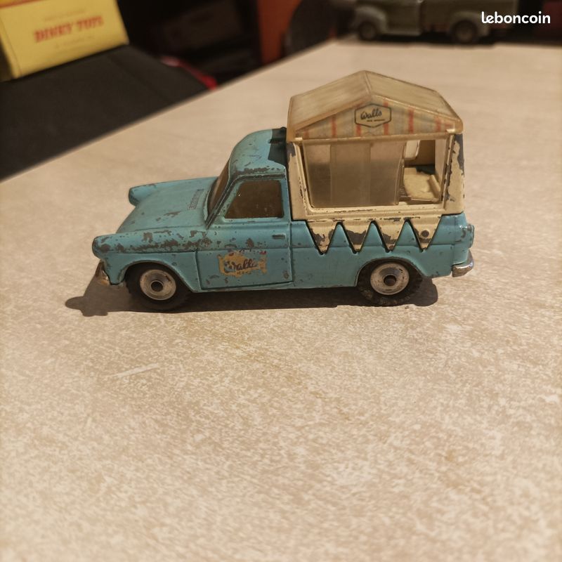 Corgi Toys – Ice Cream Van Ford Thames – échelle 1:46 – 1965 – Bon état (occasion)