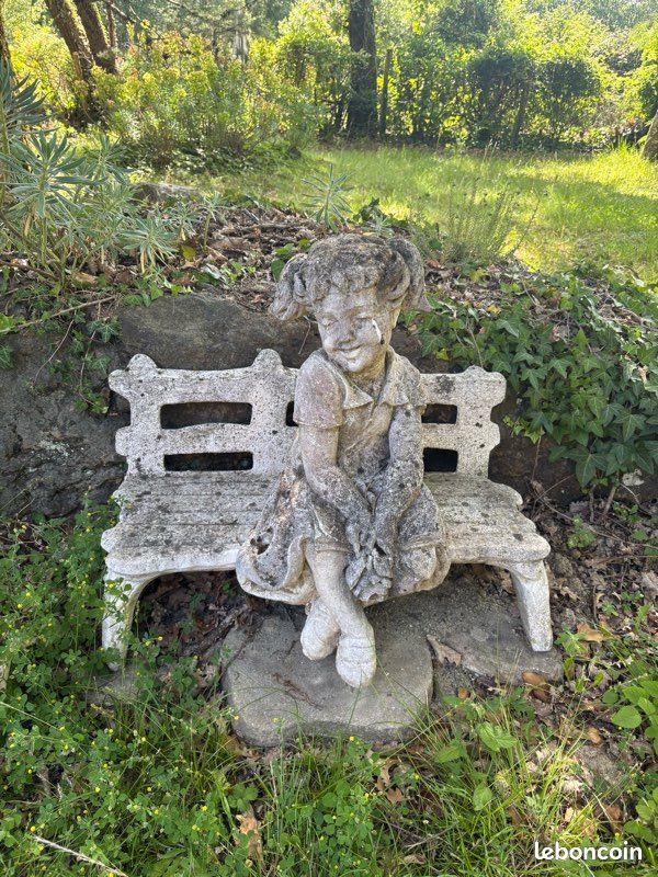 Statue en pierre reconstituée (image 1)