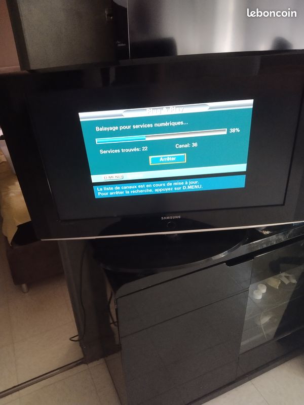 Télévision Samsung largeur 70 cm (image 4)