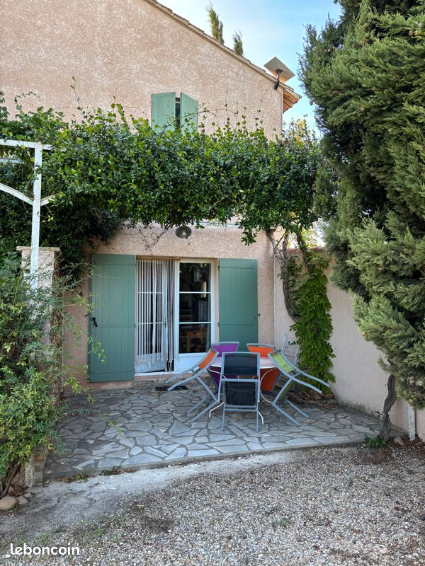 Appartement 3 pièces 55 m² · à Saint-Martin-de-Crau · 55 m² · 750 €/mois