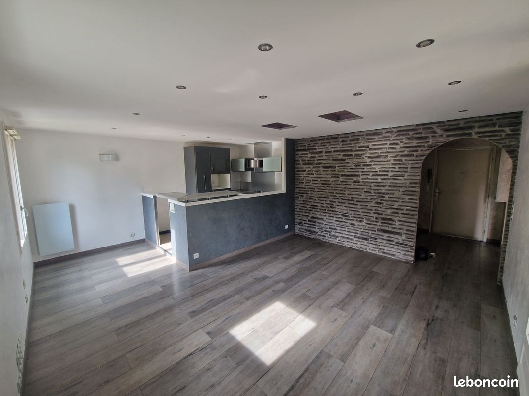 Appartement 2 pièces 49 m² · à Claix · 49 m² · 779 €