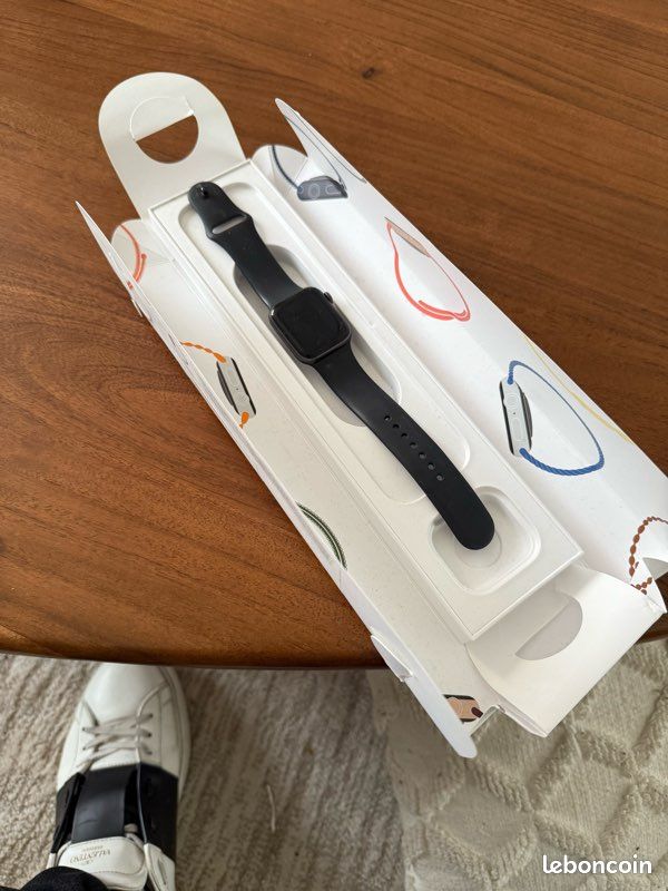 Apple Watch (image 1)
