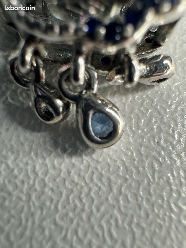 Charme Oiseau Doré Avec Détails Bleu Et Blanc - 16 X 18 Mm - Neuf Sans Emballage