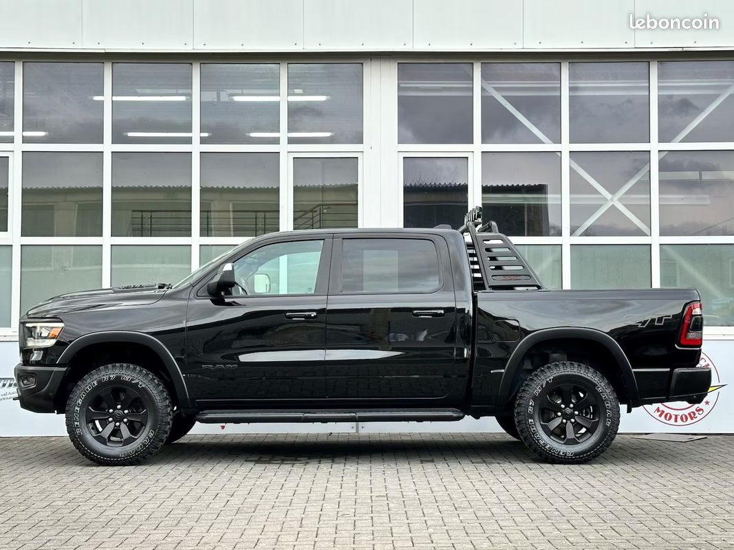 Dodge RAM 1500 Rebel GT 5.7 HEMI eTorque 401 ch 4x4 – Pano – HUD – Harman Kardon – GPL (image 4)