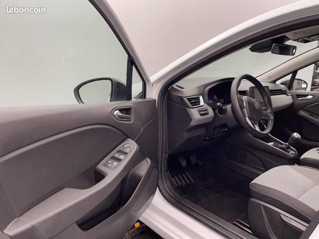 Renault Clio V TCe 90 ch GSR2 Evolution (image 19)