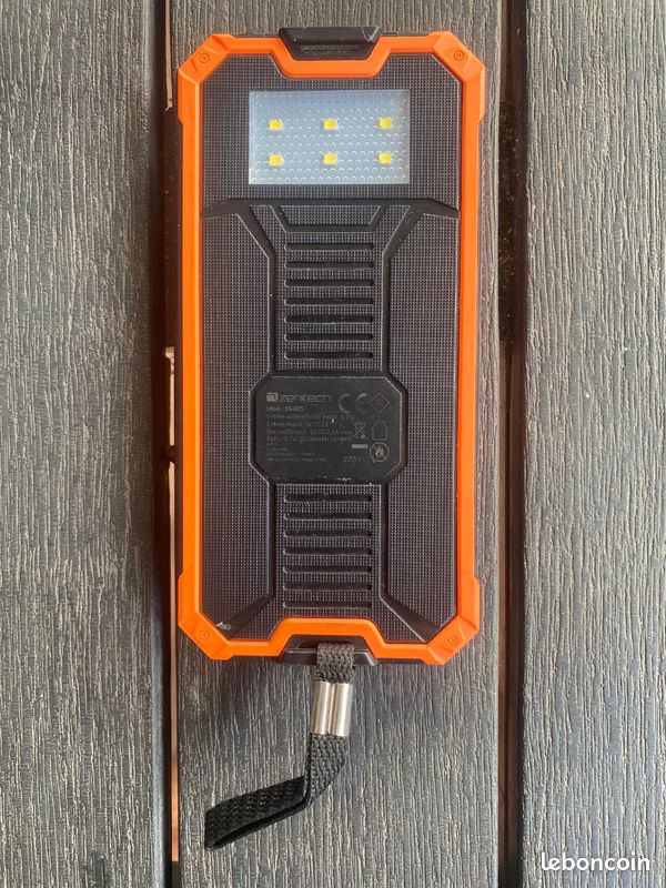 Batterie externe Solaire (image 1)