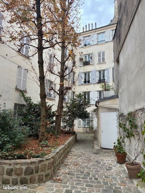 Cave 30 m² Paris · 30 m² · 695 €/mois