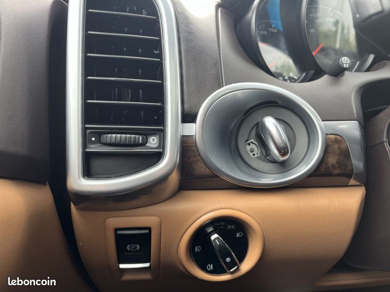 Porsche CAYENNE (958) 3.6 420CH S (image 28)