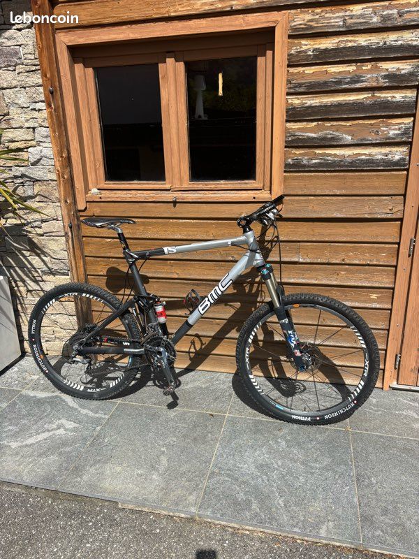 VTT BMC fourstroke 01 fs (image 1)