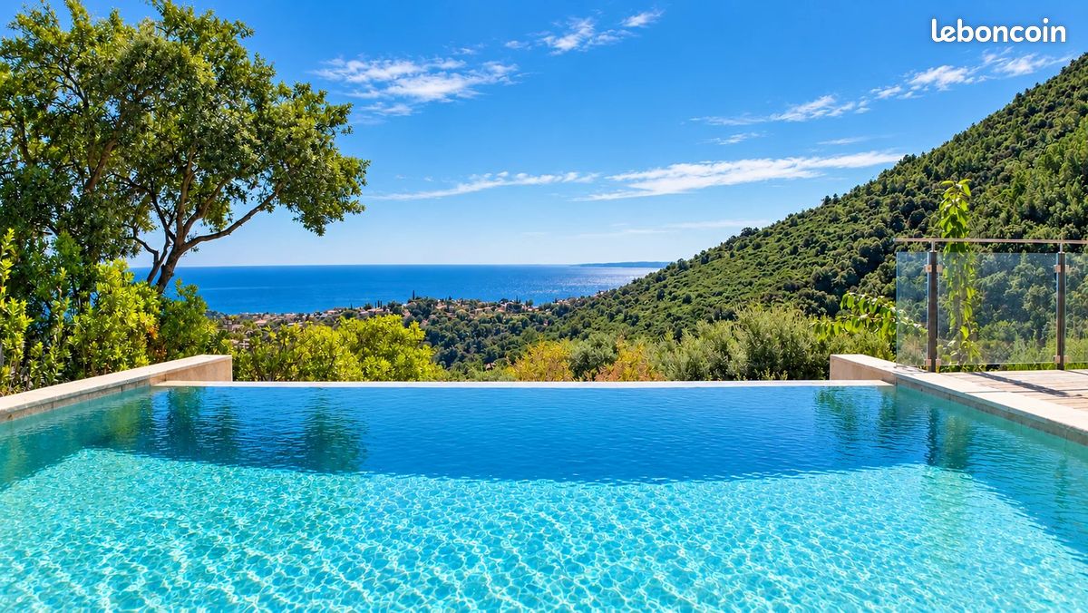 Maison 6 pièces 223 m² · à Cavalaire-sur-Mer · 223 m² · 2 490 000 €