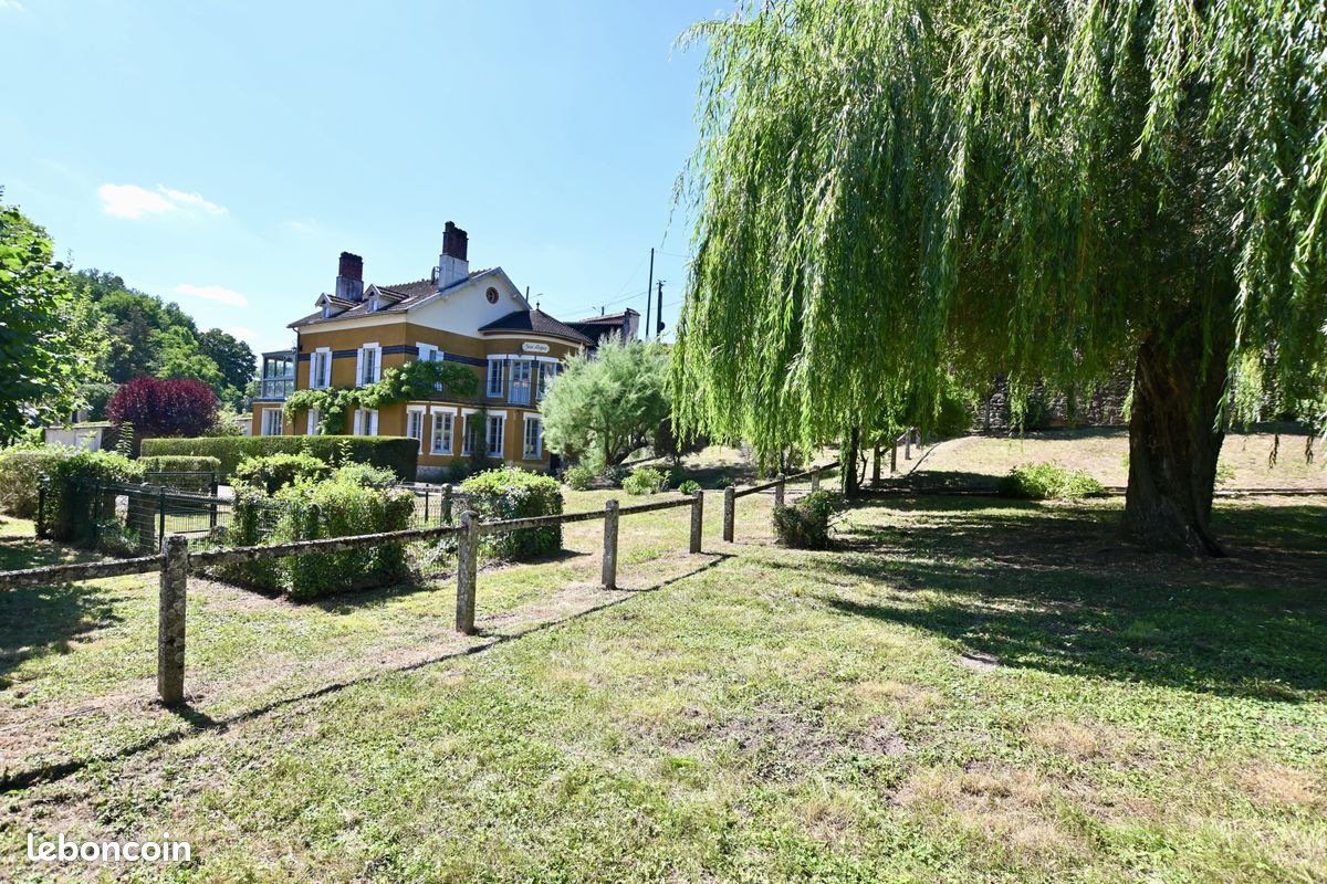 Appartement 5 pièces 104 m² · à Avallon · 104 m² · 160 000 €