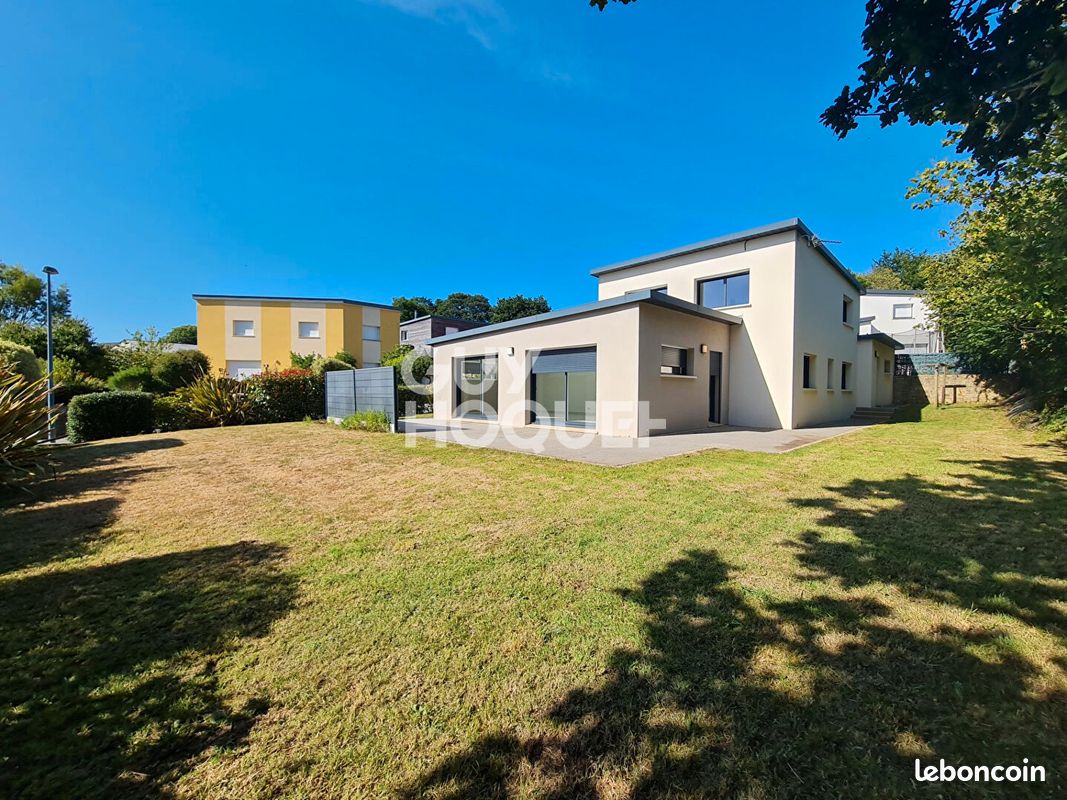 Maison 6 pièces 142 m² · à Landerneau · 142 m² · 1 465 €