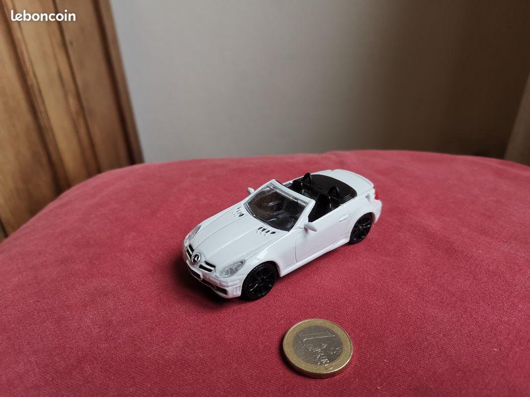 Mercedes SLK 55 AMG roadster blanche 1/43 eme - Collection