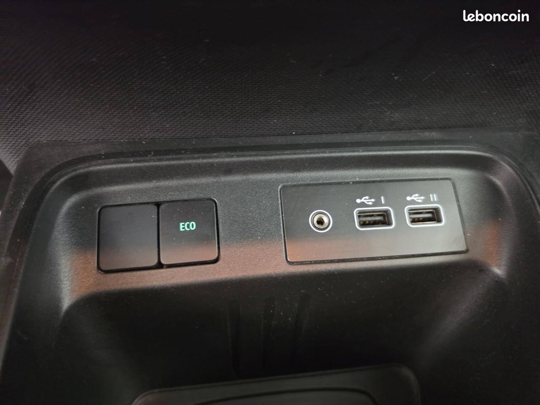 RENAULT Twingo III E-Tech Equilibre (image 29)