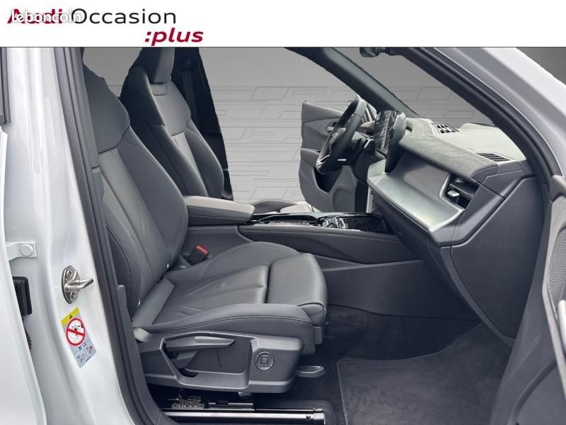 Audi Q3 1.5 e-hybrid 272ch S line S tronic 6 (image 6)