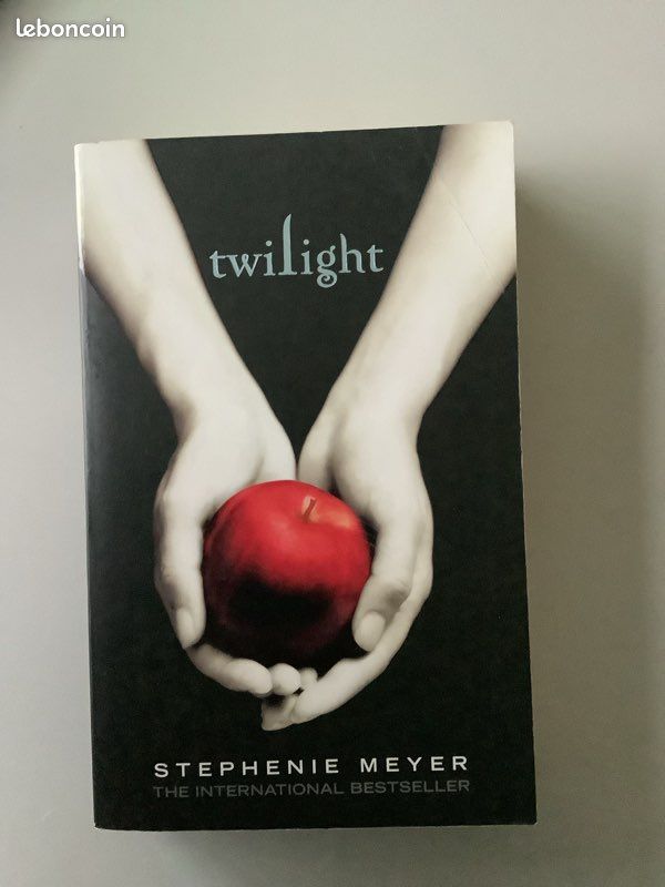 Livre Twilight de Stephanie Meyer (image 1)