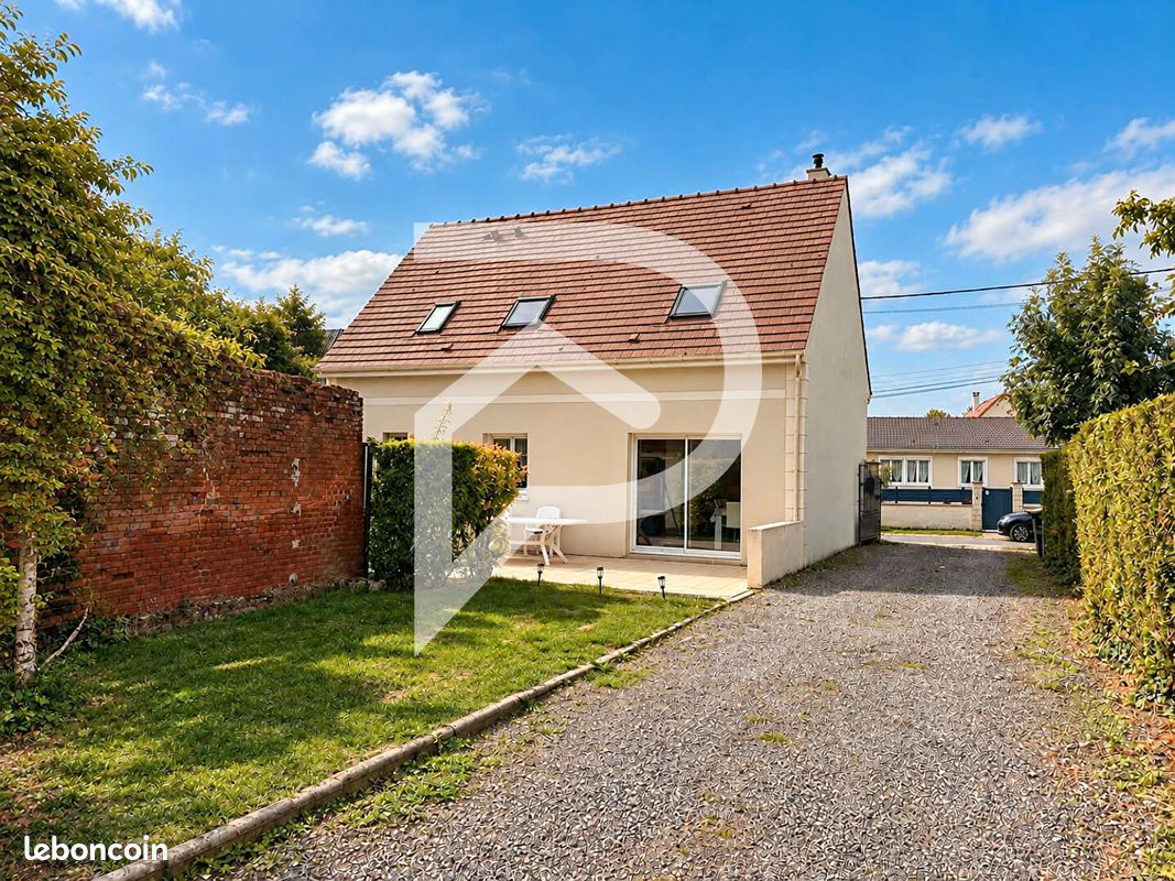 Maison 7 pièces 104 m² · à Froissy · 104 m² · 222 000 €