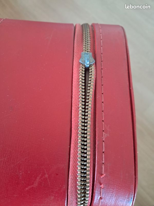 Petit sac ancien de maquillage de couleur rouge (image 5)