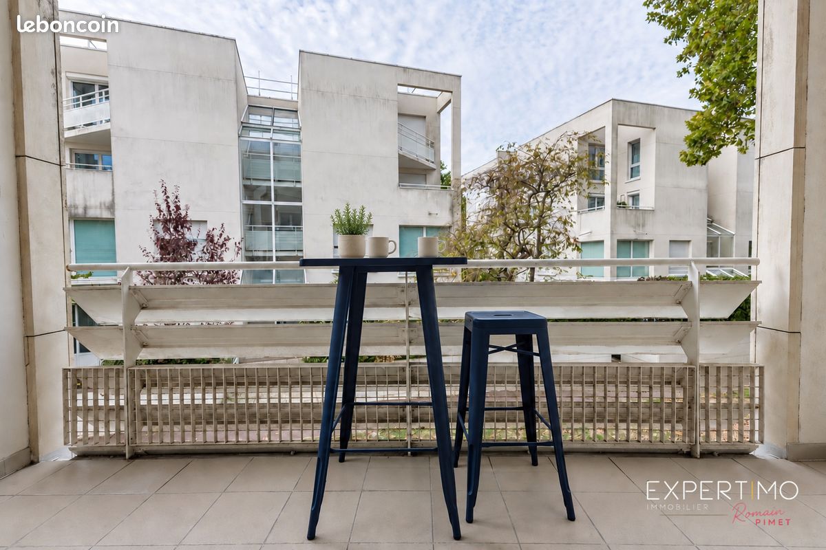 Appartement 1 pièce 34 m² · à Montigny-le-Bretonneux · 34 m² · 137 000 €