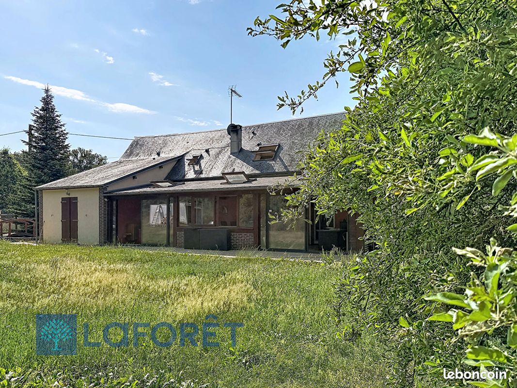 Maison 9 pièces 181 m² · à Sainte-Marie-d'Attez · 181 m² · 190 000 €