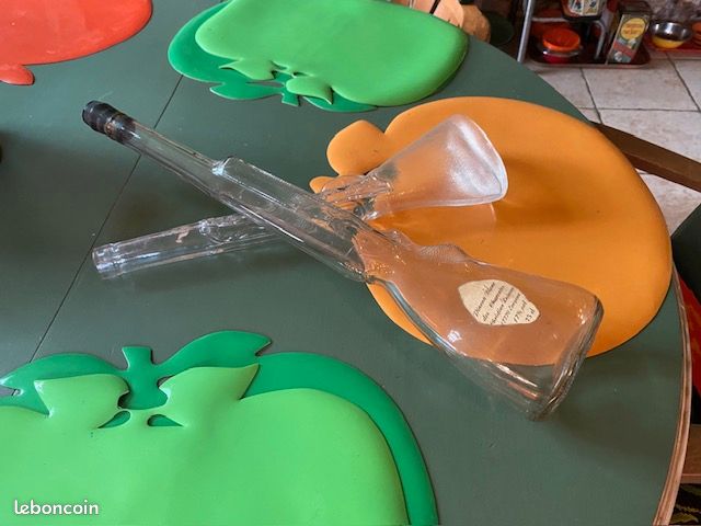 Lot vintage 2 grande bouteilles en verre : forme de fusil (image 2)