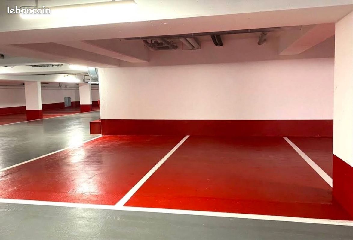 Parking proche RER · à Saint-Maur-des-Fossés · 25 000 €