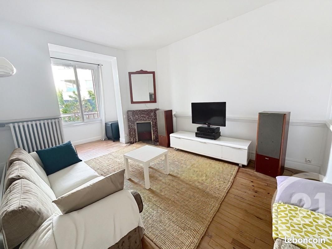 Maison 6 pièces 165 m² · à Clermont-Ferrand · 165 m² · 1 780 €/mois