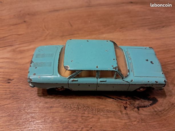 Dinky Toys Chevrolet Corvair 552 - Boîte Reproduction, Fabriqué En France Par Meccano, Occasion