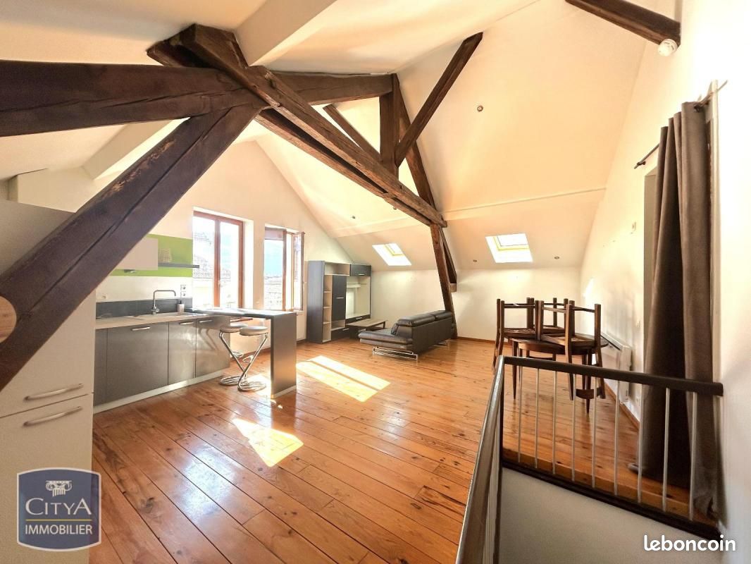 Appartement 3 pièces 61 m² · à Voiron · 61 m² · 800 €/mois