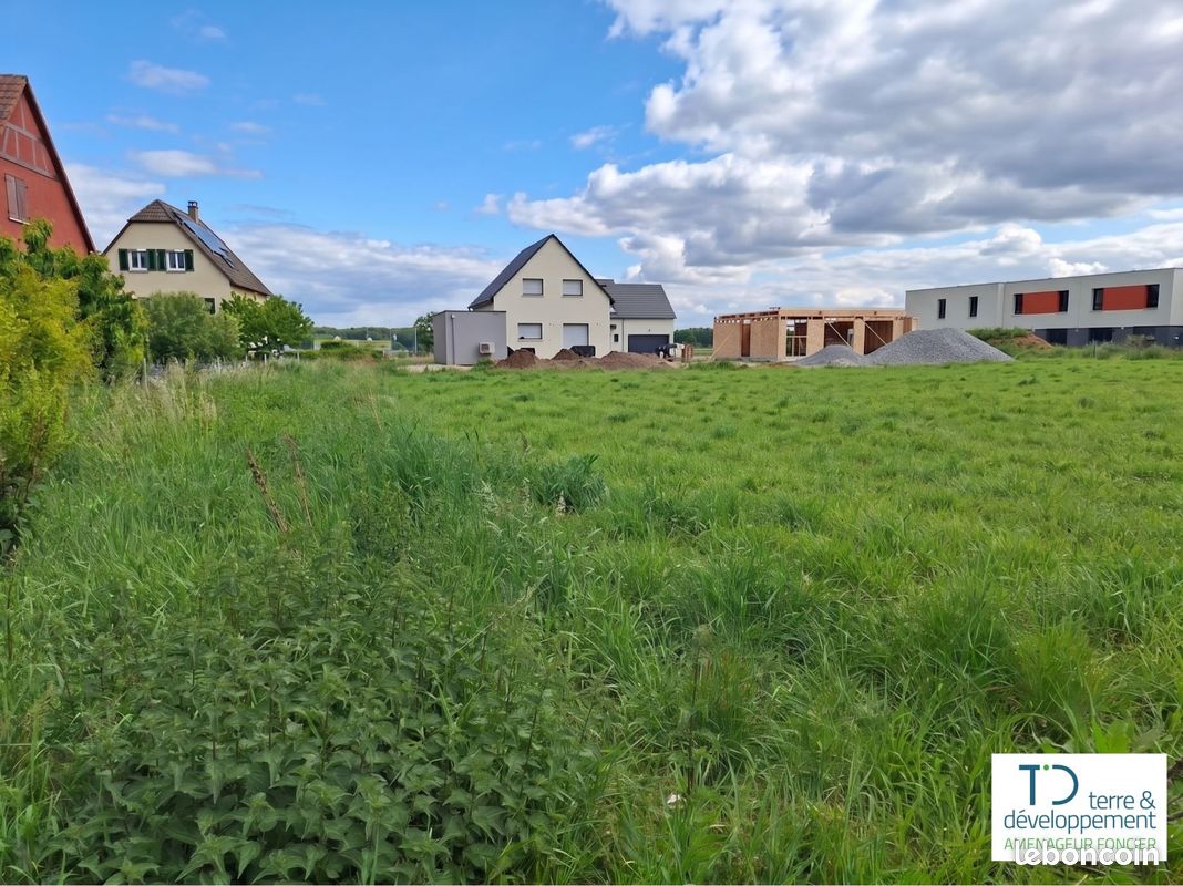 Terrain de 568 m² à HOUSSEN (HAUT-RHIN) · 170 400 €