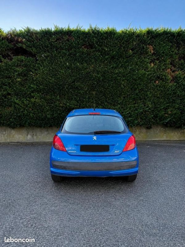 Peugeot 207 1.4 90 EXECUTIVE PACK / Embrayage neuf / distribution neuve / 2 clés...... (image 5)