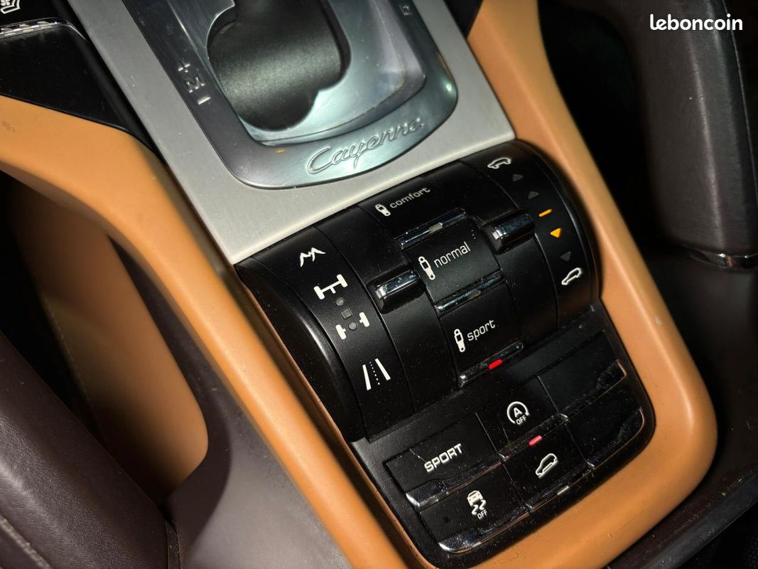 PORSCHE CAYENNE Turbo 4,8i V8 ? 500 ch ? 4 sièges chauffants ? Toit ouvrant (image 31)
