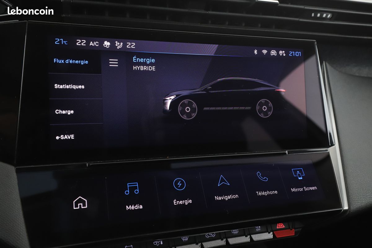 Peugeot 408 1.6 PHEV Allure Pack e-EAT8 225 ch (image 21)