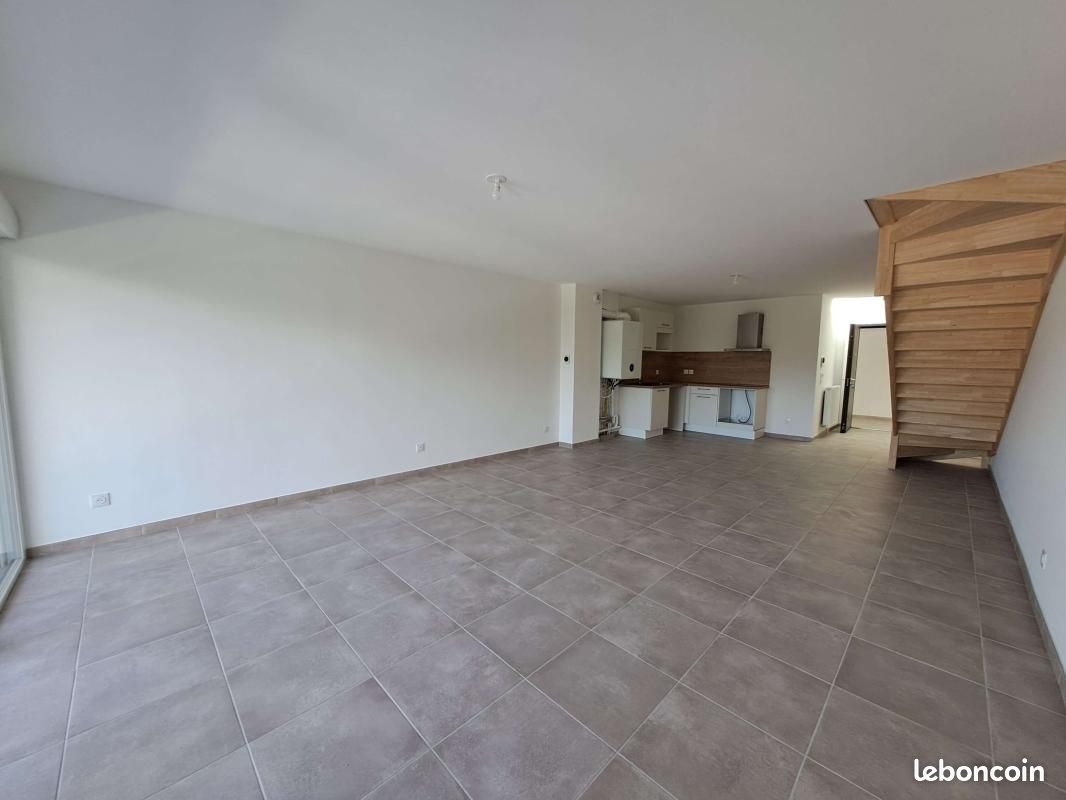 Appartement 3 pièces 80 m² · à Chênex · 80 m² · 1 042 €/mois