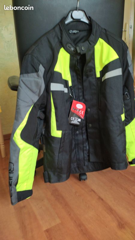 Blouson moto neuf + coques + doublure thermique amovible (image 2)
