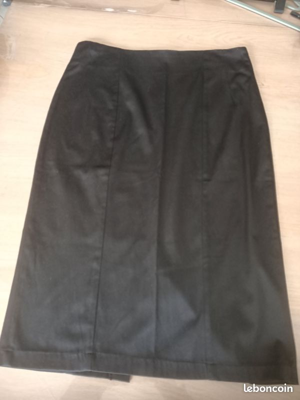 Jupe crayon noire taille 8 Worthington neuve avec étiquette