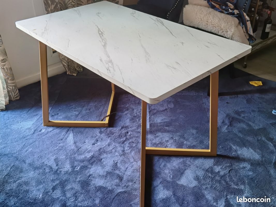 Table à manger et chaises (image 2)