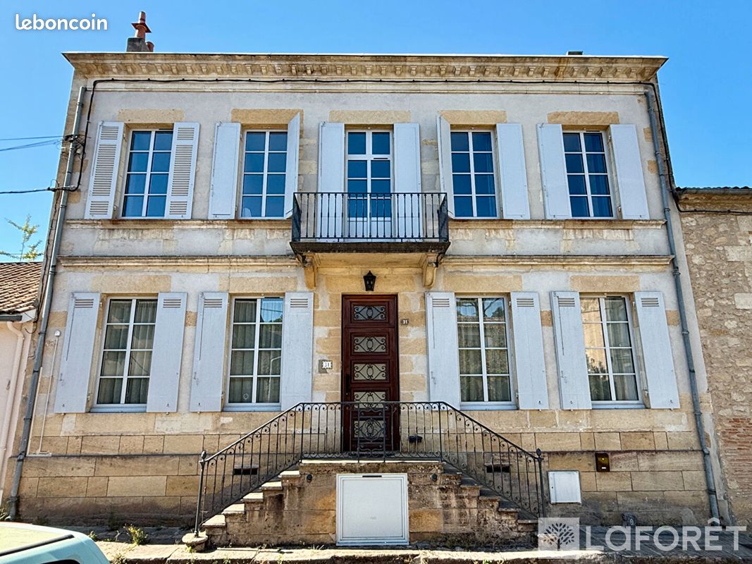 Maison 8 pièces 196 m² · à Saint-Macaire · 196 m² · 455 000 €