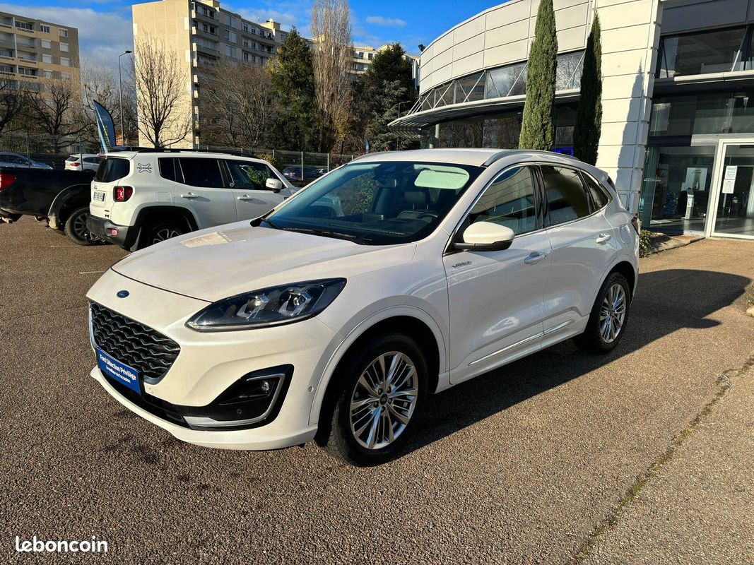 Ford Kuga 2.5 Duratec Fhev Vignale Cvt FORD Kuga 2.5 Duratec 190 ch FHEV e-CVT Vignale - Voitures