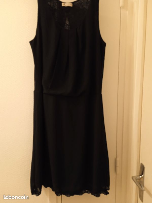 Robe sans manches à col montant et détail clouté noir Lola Casademunt | La Redoute