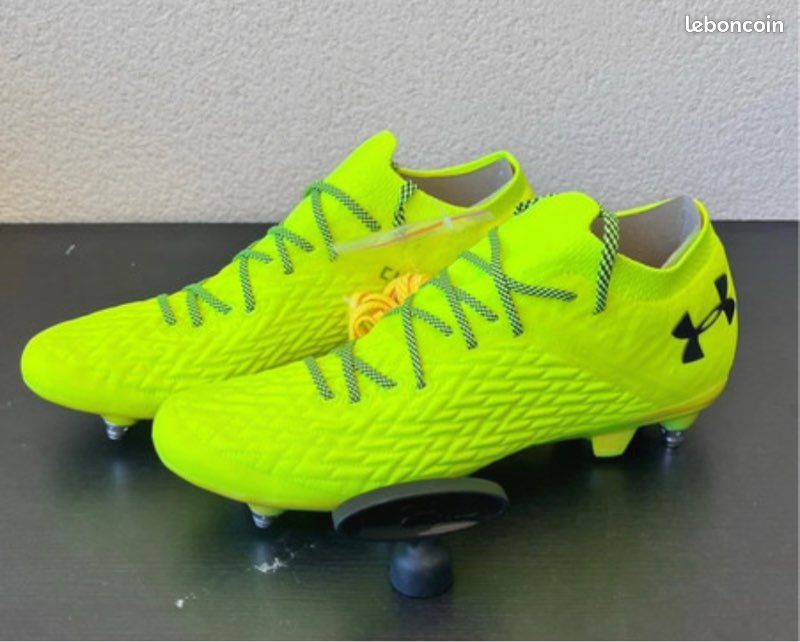 Football Américain Chaussure Under Armour Rugby UA UNDER ARMOUR