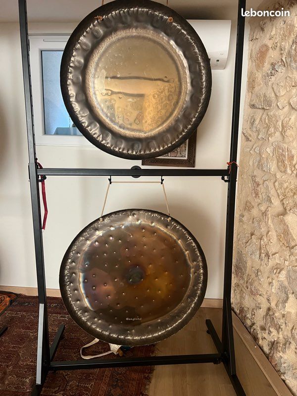 Stand gong PAI (image 1)