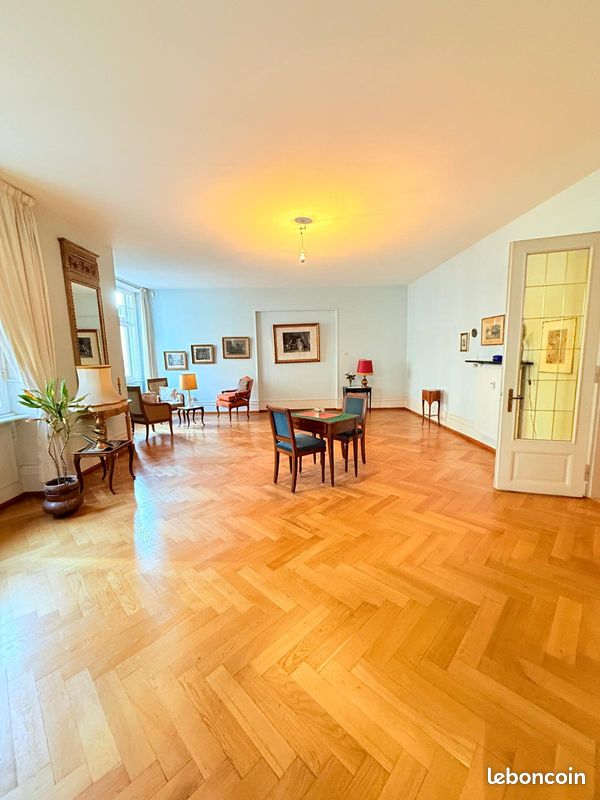 Appartement 7 pièces 221 m² · à Strasbourg · 221,2 m² · 815 000 €