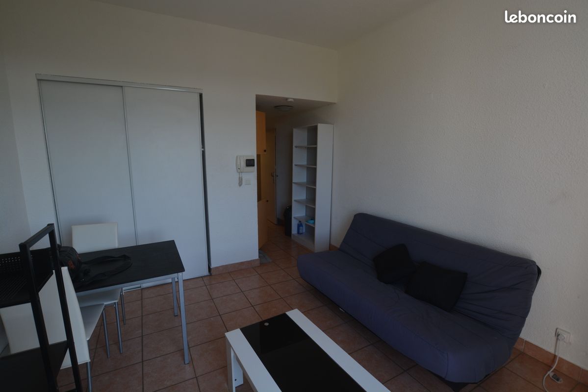 Appartement 1 pièce 25 m² · à Nîmes · 25 m² · 450 €/mois
